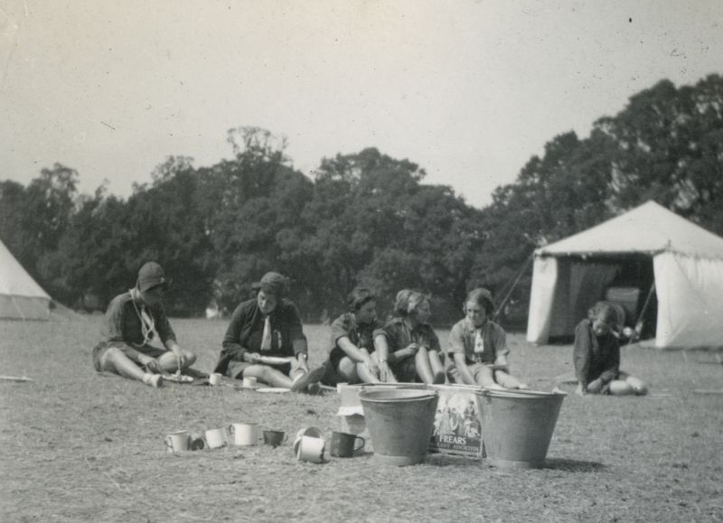  Girl Guides - Camp 1934. Meal Time. 
Cat1 Girl Guides Cat2 [Display on front screen]