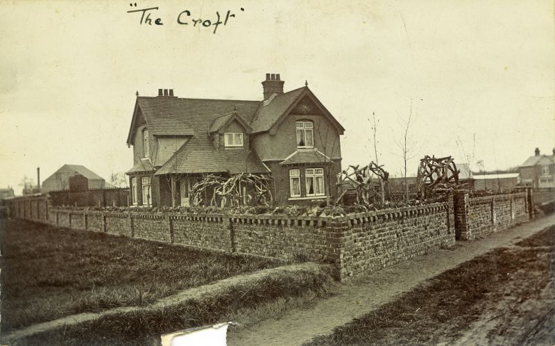  The Croft, Melrose Road, West Mersea. Home of Clifford White and Family. 
Cat1 Families-->White Cat2 Mersea-->Buildings