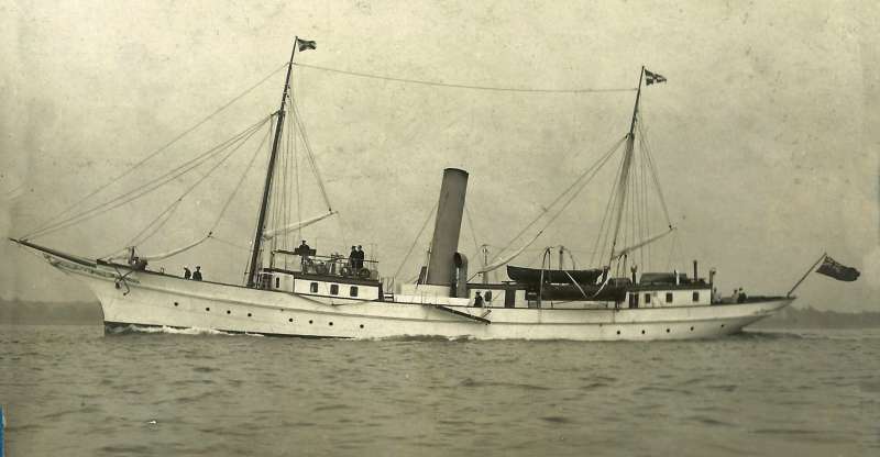  Steam Yacht ZAREFAH. The photograph was found in Dorothy Brown's papers. In 1914 Dorothy's father Hartley Brown was serving on ZAREFAH - see  ...
Cat1 Yachts and yachting-->Steam Cat2 Families-->Stoker / Brown