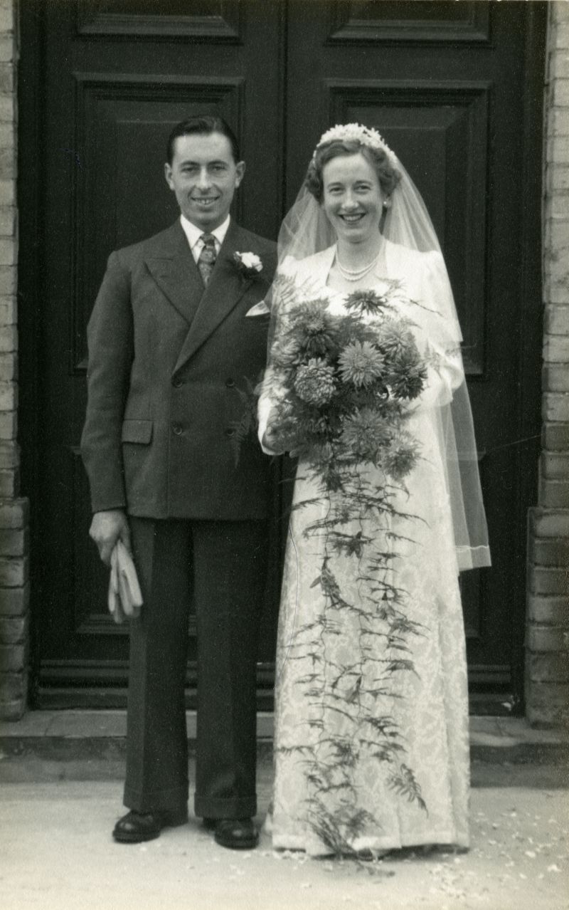  Wedding of Vic French and Joyce Green at the Methodist Church in Mill Road. Joyce's father was Cliff Green, brother of Geoff. 
Cat1 Families-->French Cat2 Families-->Green