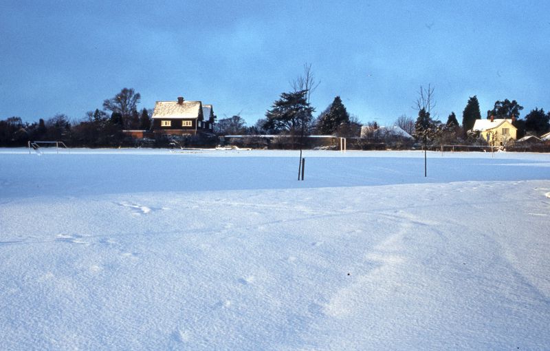  School grounds in the snow looking towards The Gables. 
Cat1 Weather Cat2 Mersea-->Schools-->Pictures Cat3 Mersea-->Buildings