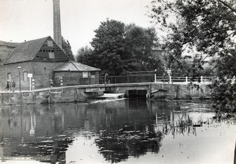 River Colne down to the Sea by Douglas Went. Photograph 21.

Middle Mill, Colchester 
Cat1 Places-->Colne Cat2 Places-->Colchester-->City