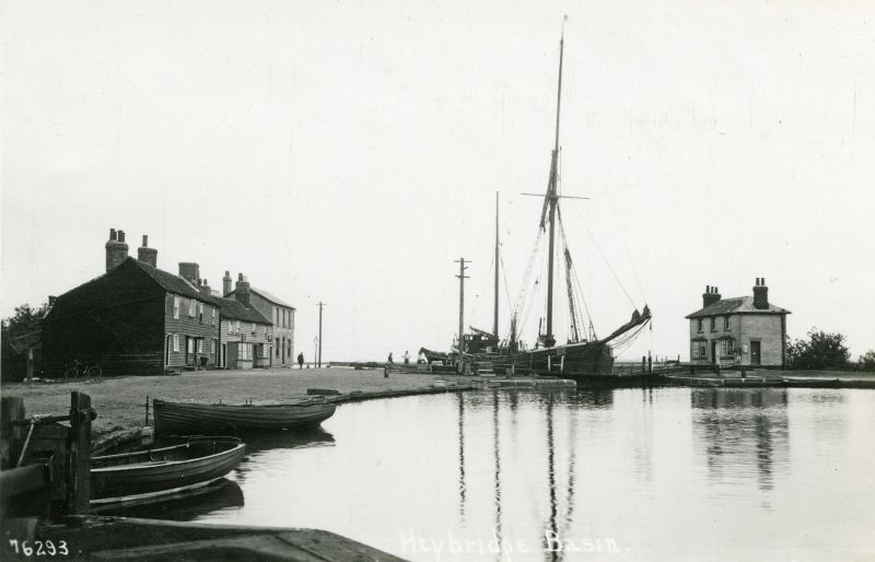  Heybridge Basin - ketch barge FEARLESS unloading granite chipping for road 
making, Essex C.C. FEARLESS was built 1876 at Ipswich, Official No. 65377.

Postcard 76293. 
Cat1 Barges-->Pictures Cat2 Places-->Heybridge