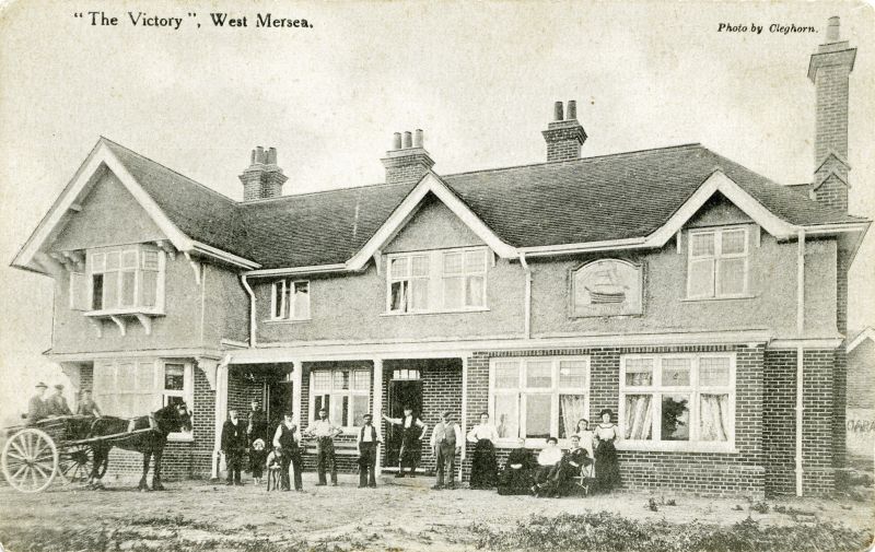  The new Victory Hotel - a Cleghorn postcard. Landlord Bill Trim to the right of the front door ? 
Cat1 Mersea-->Pubs Cat2 Families-->Trim