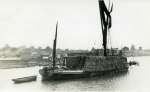 4. ID BF67_001_042_001 A latter-day stack barge, the VIOLET of Maldon, owned by Francis and Guilders of Colchester, towing down the Colne off Rowhedge in 1948. The hold and deck are ...
Cat1 Places-->Colne Cat2 Barges-->Pictures