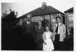 32. ID HAY_BUT_078 Ern, Muriel, Gill & Rob. From Muriel Butcher then Titford (née Pullen).
Cat1 Families-->Pullen Cat2 Families-->Hewes