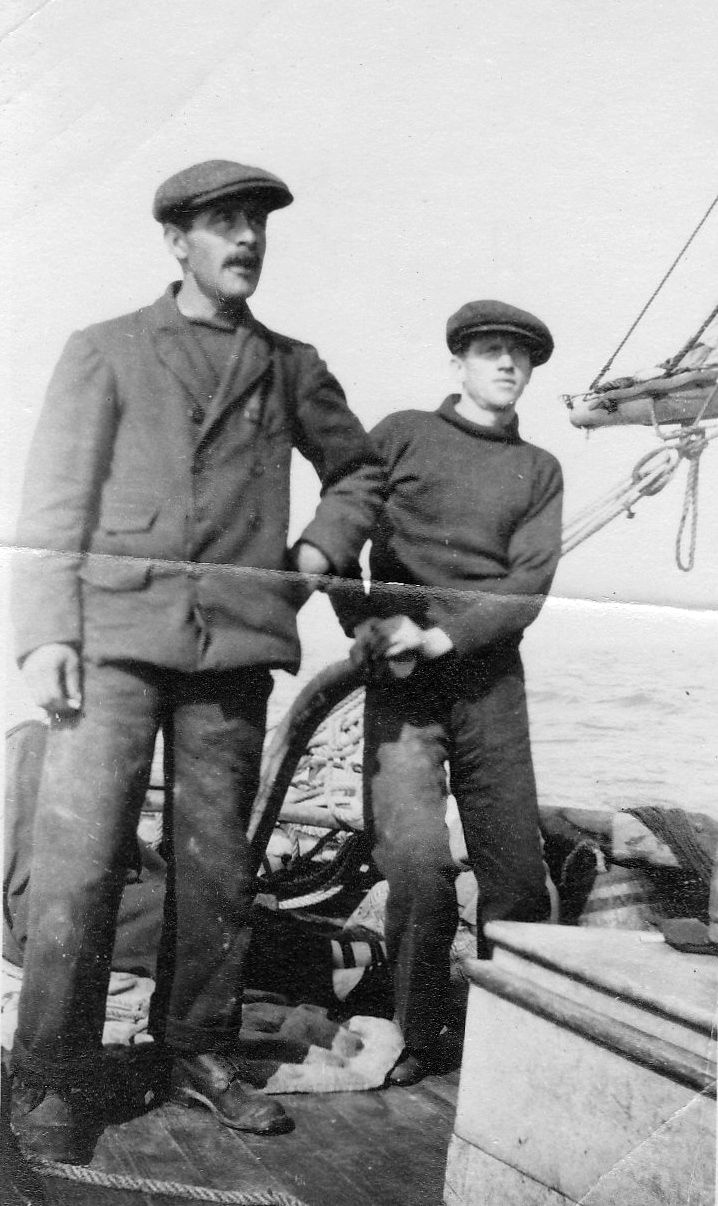  Tollesbury fisherman Harry Myall on the left - Person at the tiller not known. Smack S.W.H. 492CK 
Cat1 Fishing Cat2 Smacks and Bawleys Cat3 Tollesbury-->People Cat4 People-->Fishermen and Seamen