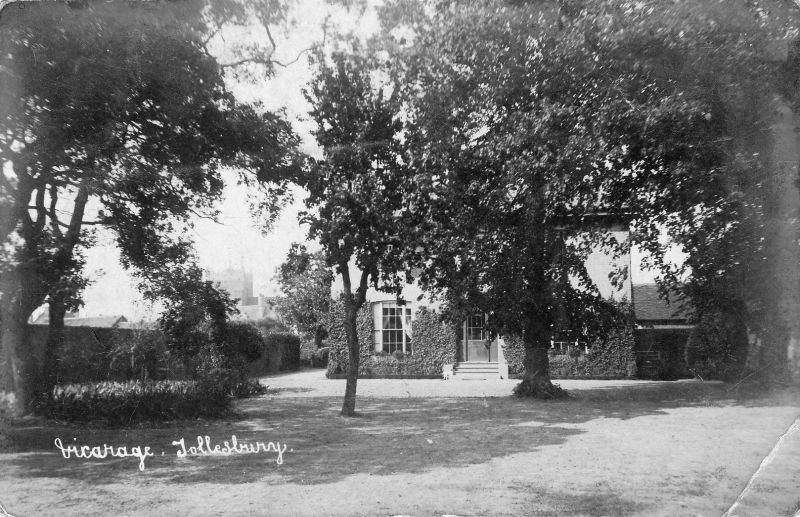  Vicarage, Tollesbury. Postcard though to be by Hammond. 
Cat1 Tollesbury-->Buildings
