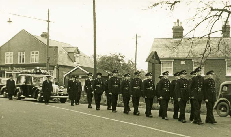 The Fire Brigade parade at the funeral of Gordon Mussett at West Mersea.

Includes Oscar Whiting, Jim Mussett, Claude Green, Godfrey Allen. 
Cat1 Mersea-->Fire Brigade Cat2 Families-->Mussett