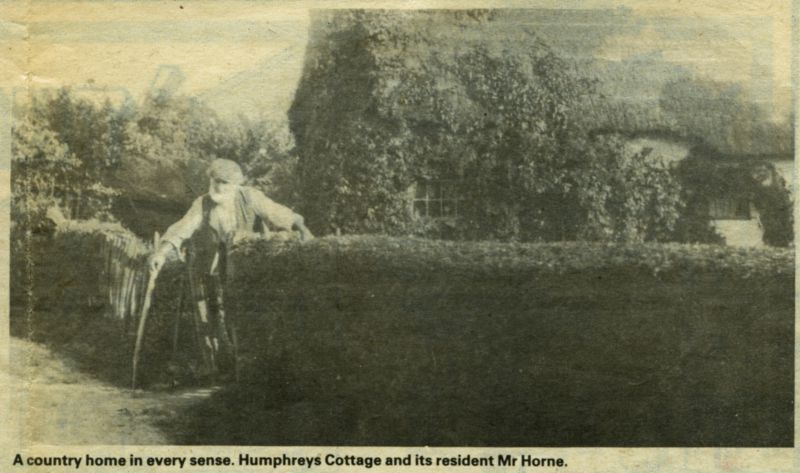 Click to Slide Show


 A country home in every sense. Humphreys Cottage and its resident Mr Horne.

Picture by Mrs Ann Blomfield, from The pastoral past of Birch, Essex County Standard, 6 August 1982. See  ...
Cat1 Birch-->Buildings