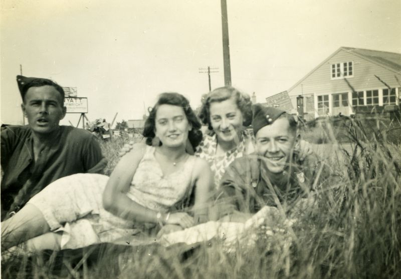  West Mersea Hard. Notice in background is 'Ryland' (paints ?). 
Joan Pullen second from left. 
Cat1 Families-->Pullen Cat2 Mersea-->Old City & the Hard