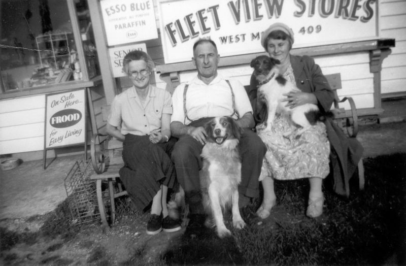 Outside Fleet View Stores. L-R Janice Tucker, Alf Parish, Mrs Howland 
Cat1 People-->Other Cat2 Mersea-->Old City & the Hard Cat3 Mersea-->Coast Road