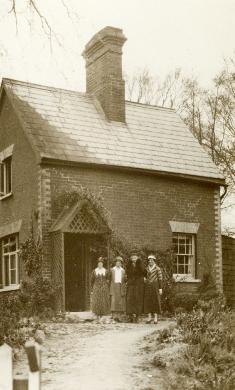  Peldon School House. It was on the east end of the school. We do not know the people or the date of the picture. The damage in the brickwork that has been repaired perhaps dates from the earthquake. 
Cat1 Places-->Peldon-->Buildings