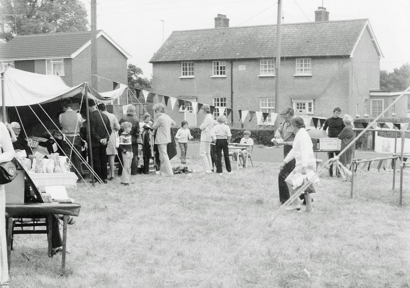  Peldon Church Festival July 1975 on Church Green opposite Butchers View Council Houses 
Cat1 Places-->Peldon-->People