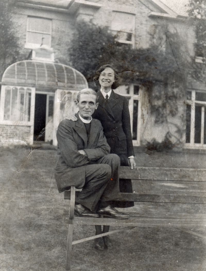  Fred Yates and his daughter Joan, in the grounds of Great Wigborough Rectory. 
Cat1 Places-->Wigborough