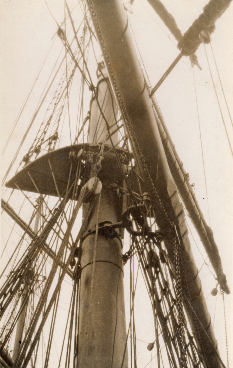  Foremast of Finnish barque ALASTOR. Photo A.R.S. 
Cat1 Ships and Boats-->Merchant -->Sailing