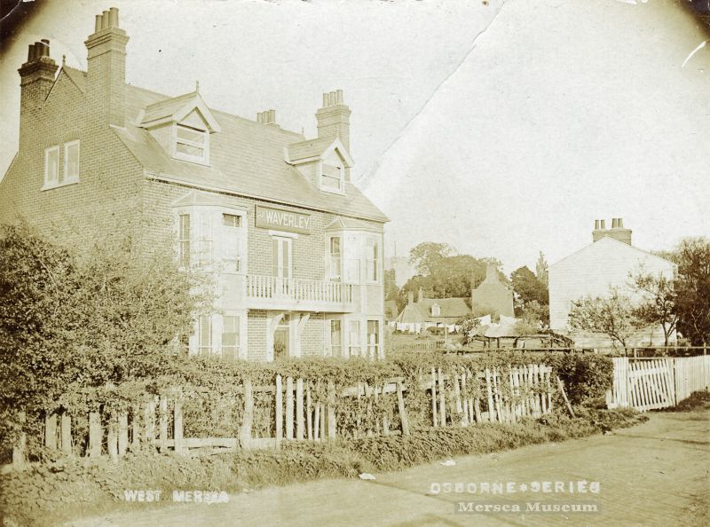  Waverley Hotel, Coast Road, West Mersea. Osborne Series postcard posted 25 July 1909 
Cat1 Mersea-->Buildings