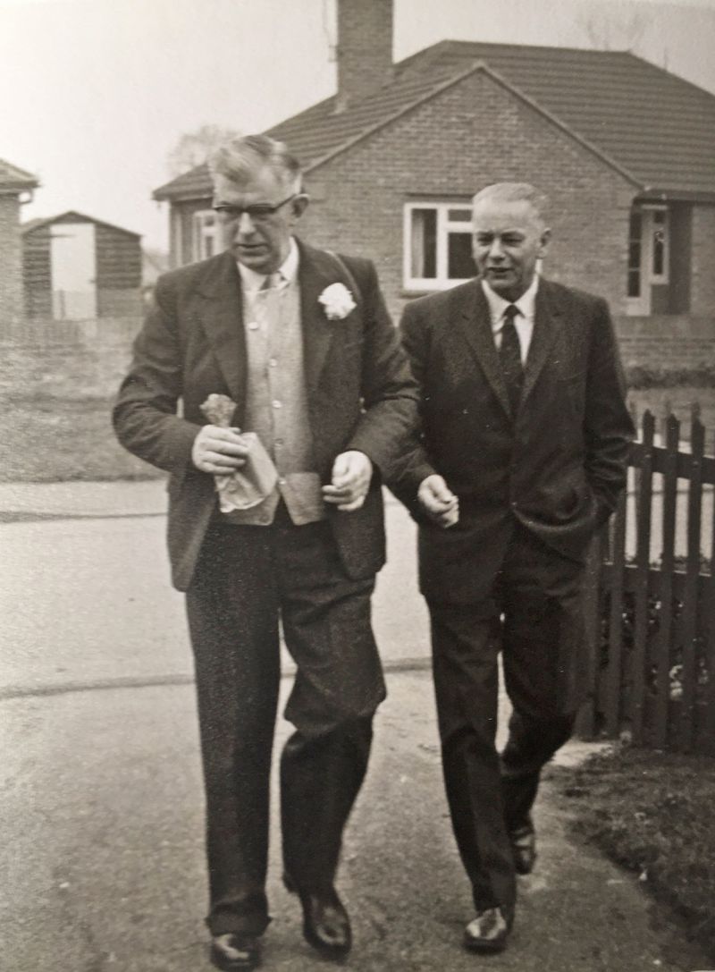  Hugh Woolf and Harold Cutts. 
Guests arriving for the Wedding of Miriam Bacon and John Goody at the Assembly Hall, West Mersea. 
Cat1 Families-->Other