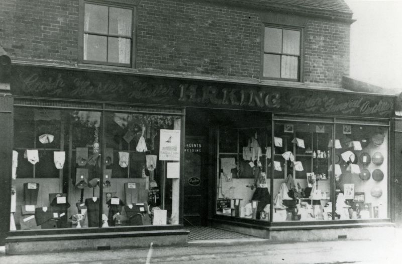  H.R. King, Tollesbury 
Cat1 Tollesbury-->Shops and Businesses