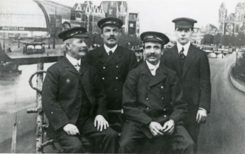  After guard of CREOLE 54 tons.

1890-1913 569 starts, 339 prizes, 166 firsts, 132 seconds, 38 thirds, 3 fourths.

L-R Captain Charles Leavett, Sam Heard Mate, Bill Gager 2nd Mate, Fred Layzell C. Steward.

CREOLE was built 1890 Forrestt & Co. Ltd., Wivenhoe. Composite. Offical No. 98113. Scrapped Brightlingsea 1931. 
Cat1 People-->Fishermen and Seamen Cat2 Yachts and yachting-->Sail-->Larger
