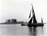 8. ID HBC_006_008 Motor Barge PORTLIGHT and Sailing Barge SPINAWAY C in the River Blackwater off Bradwell Power Station. Essex County Standard photograph.
Cat1 Barges-->Pictures Cat2 Places-->Bradwell