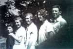  The Wooldridge siblings. L-R Stephen, Dora, Eva, Aline and Geoffrey.  PH01_KSF_231