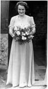 861. ID HAY_PUL_062 Friend Mary Buckingham at someone else's wedding. Friend at Birdham.
Cat1 [Not Set] Cat2 People-->Other